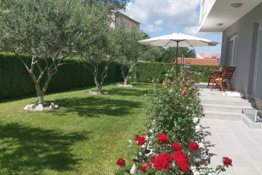 Villa Summer Stars Kastela Exterior photo